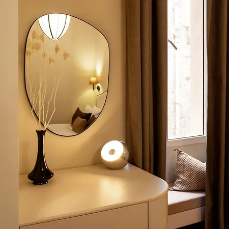Apartament Traditional Chic 2 Bedroom With Seaview Ldem1-5