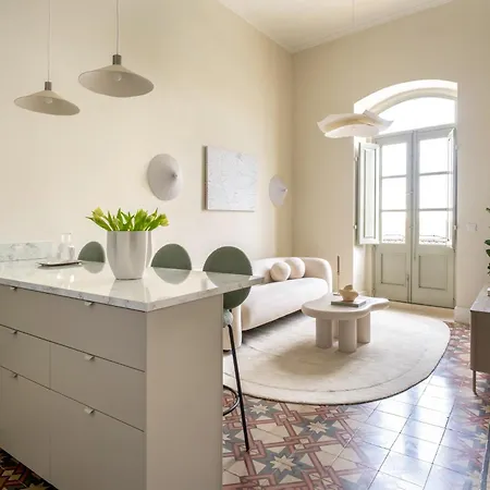Traditional Chic 2 Bedroom With Seaview Ldem1-5 * Valletta