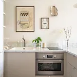 Traditional Chic 2 Bedroom With Seaview Ldem1-5 * Valletta