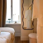 Traditional Chic 2 Bedroom With Seaview Ldem1-5 Apartment