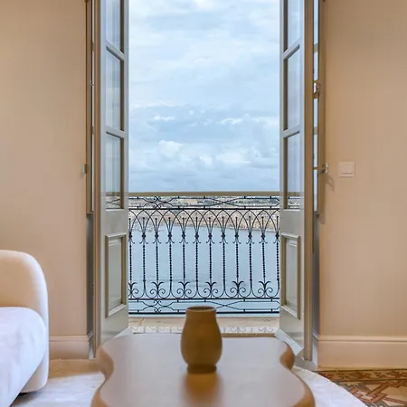 Apartament Traditional Chic 2 Bedroom With Seaview Ldem1-5