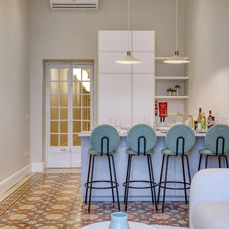 Traditional Chic 2 Bedroom With Seaview Ldem1-5