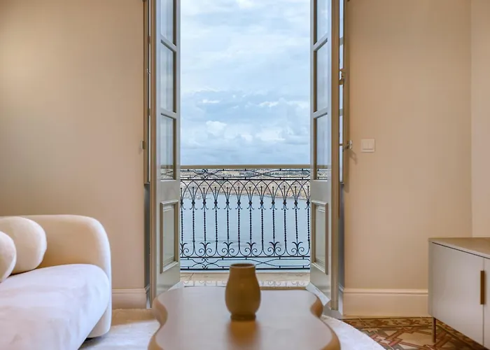 Apartament Traditional Chic 2 Bedroom With Seaview Ldem1-5